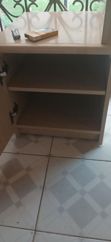 bed table: Трюмо с трехстворчатым зеркалом и боковыми шкафчиками - Конструкция — 6