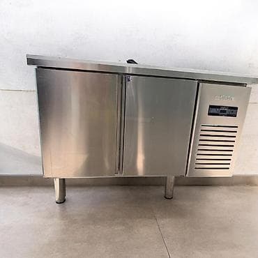 Профессиональный холодильный стол из нержавеющей стали -1200мм -