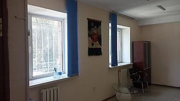 квартиры под офис: Аренда офисов, 33 м², В административном здании, 1 линия — 5