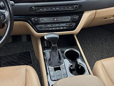 Унаа сатуу: Kia Carnival: 2020 г., 2.2 л, Автомат, Дизель, Вэн/Минивэн — 4