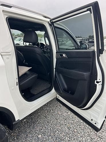 ручка мкпп: Ssangyong Rexton Sports: 2019 г., 2.2 л, Автомат, Дизель, Пикап — 9