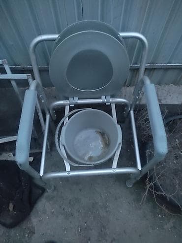 Биодааратканалар: Портативный прикроватный туалет (комод) с ведром - Стационарная — 2