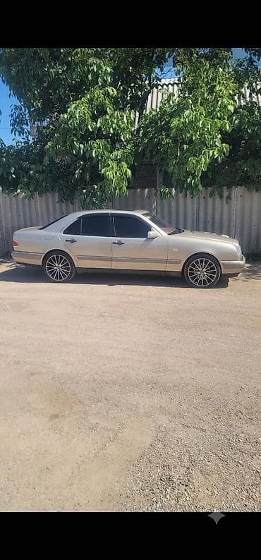 mers 210: Mercedes-Benz E-Class: 1996 г., 2.3 л, Механика, Бензин, Седан — 1