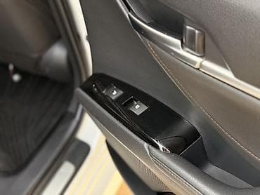 Toyota: Toyota Camry: 2019 г., 2.5 л, Автомат, Бензин, Седан — 10