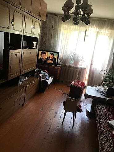 61: 2 комнаты, 42 м², Космос Хрущевка, 3 этаж, Старый ремонт — 2