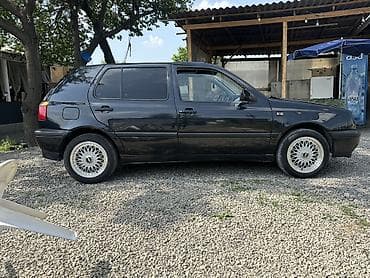 левое крыло ист: Volkswagen Golf: 1993 г., 1.6 л, Механика, Бензин, Хэтчбэк — 4