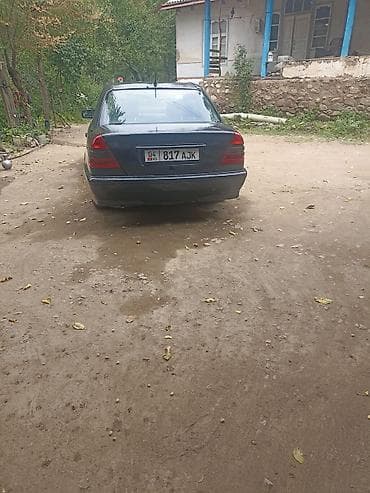 Mercedes-Benz C-Class: 1993 г., 1.8 л, Механика, Бензин, Седан — 5