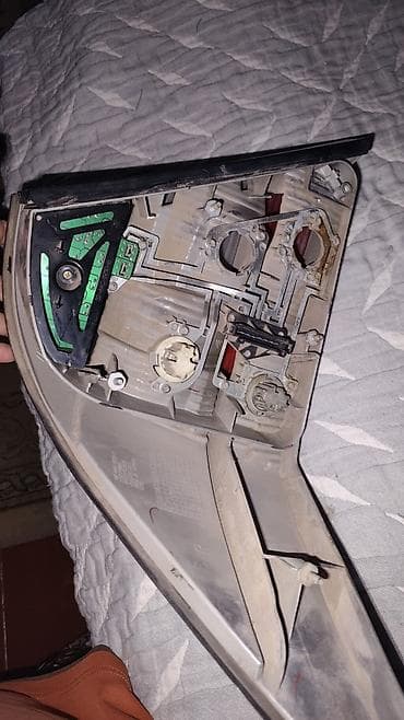 c 220: Автозапчасти (набор): задняя фара от 220 .2 фара от 140 кузов Кабан — 9