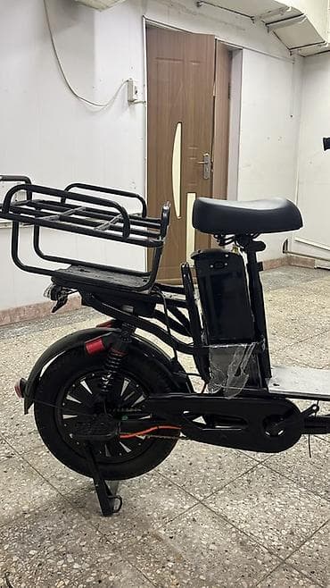 bid e2: Электроскутер грузового типа с удобной низкой рамой, сиденьем и двумя — 5