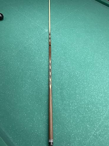 Охота и рыбалка: Продается кий Дерево Ипе+граб Длина 159 Вес 690 Баланс 43 Наклейка — 3