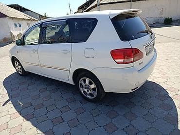 rf 2: Toyota Ipsum: 2002 г., 2.4 л, Автомат — 3