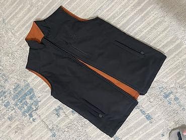 Универсальный двусторонний жилет без рукавов - Две стороны: черная и