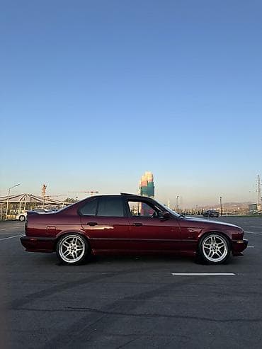 равнодлинный: BMW 5 series: 1992 г., 3 л, Механика, Бензин, Седан — 10