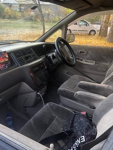 битые машины продажу: Honda Odyssey: 1998 г., 2.3 л, Автомат, Бензин, Минивэн — 3