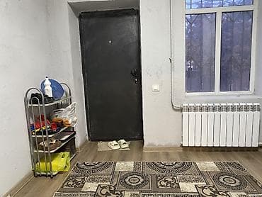 квартира с подселением парням: Чогуу жашаганга бир кыз керек. Ичинде баардык условия бар( сан узел — 4