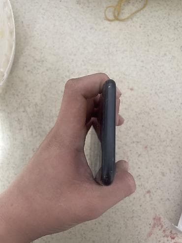 iphone lalafo: IPhone 7, Б/у, 32 ГБ, Черный, Защитное стекло, Чехол, 91 % — 4