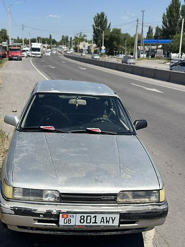 210 mers: Mazda 626: 1988 г., 2.2 л, Механика, Бензин, Седан — 3
