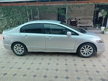 Honda Civic: 2006 г., Вариатор, Гибрид, Седан — 6
