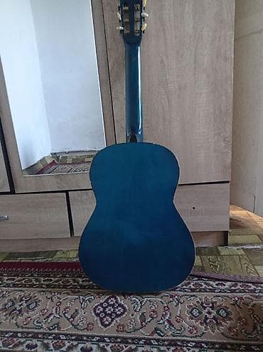 Велосипеддер: Классическая акустическая гитара 4/4, корпус полноразмерный. Цвет — — 2