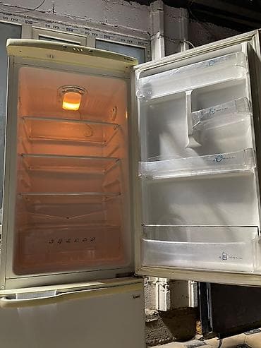 changer морозильник: Холодильник Samsung, Б/у, Двухкамерный, 60 * 170 * — 5