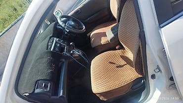 Honda Civic: 2000 г., 1.5 л, Вариатор, Бензин, Хэтчбэк — 6