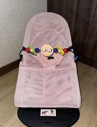 Дом и сад: Детский шезлонг, Другой вид, Другой материал, цвет - Розовый — 1