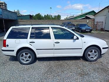 Volkswagen: Volkswagen Golf Variant: 2004 г., 2 л, Механика, Бензин, Универсал — 10