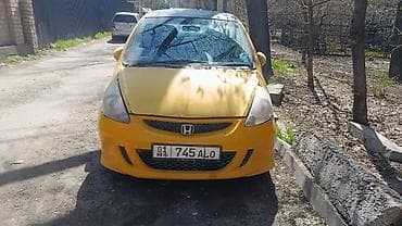 Honda Fit: 2004 г., 1.3 л, Вариатор, Бензин, Хэтчбэк