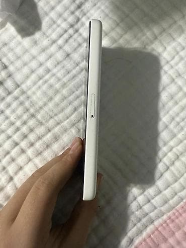 nintendo 3d: IPhone 5c, Б/у, Белый, Кабель — 9