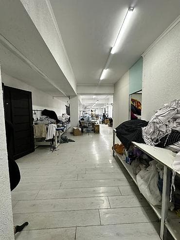 торговл: Сдается в аренду цокольное помещение площадью 500 м² Адрес: район — 8
