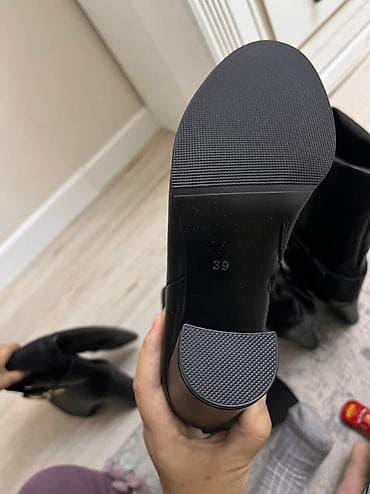 nike react: Новые деми сапоги,. Италия кожа., размер 39, размер не подошел. — 5