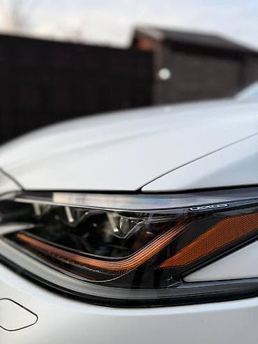 kia sit: Lexus ES: 2019 г., 2.5 л, Вариатор, Гибрид, Седан — 6