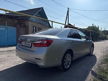 spark 2012: Toyota Camry: 2014 г., 2.5 л, Автомат, Бензин, Седан — 4