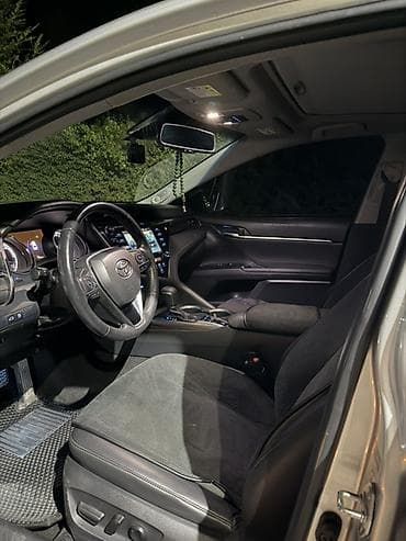 genezis g80: Toyota Camry: 2017 г., 2.5 л, Автомат, Гибрид, Седан — 6
