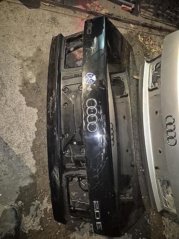 люк ауди: Крышка багажника Audi, Оригинал — 2