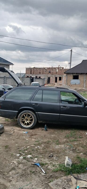 двигатель нива 1.7 купить бу: Mercedes-Benz W124: 1993 г., 3.2 л — 3