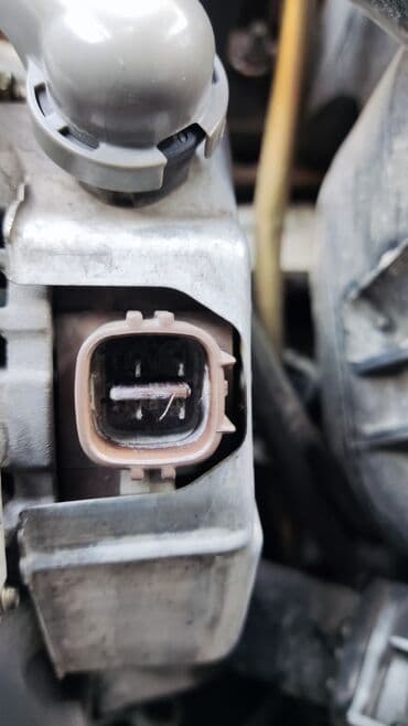 генератор 211: Генератор Toyota 2003 г., Б/у, Оригинал, Япония — 4