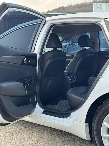 bmw 5 e60: Kia K7: 2020 г., Бензин, Седан — 7