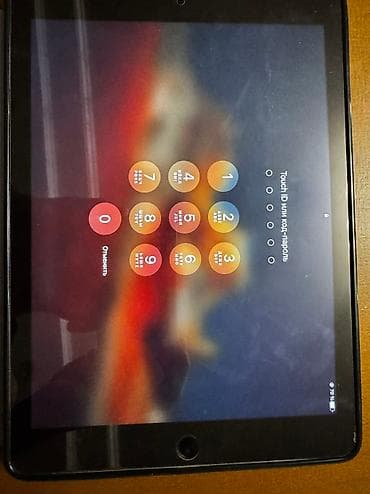 samsung galaxy buds 2: Планшет, Apple, память 64 ГБ, Wi-Fi, Б/у, Детский цвет - Серебристый — 3