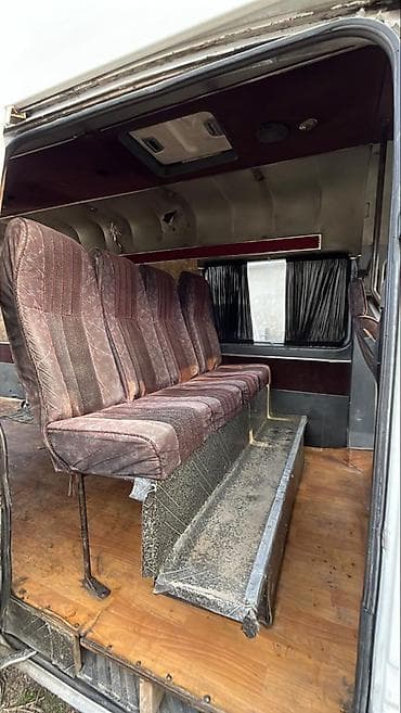 молдинги на мерс 124: Mercedes-Benz Спринтер: 2000 г., 2.2 л, Ручные, Дизель, Бус — 4