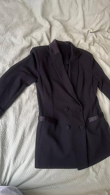 костюм женские: Женский брючный костюм-смокинг черный Imperial, состояние отличное — 4