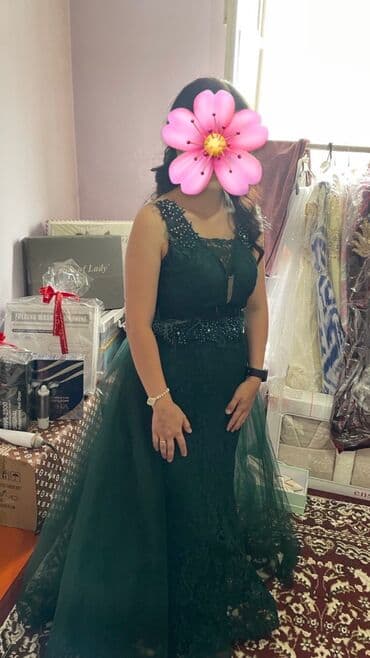 вечерний костюм: Продаю вечернее платье. Одевала один раз на свадьбу. Цена 2000 — 1