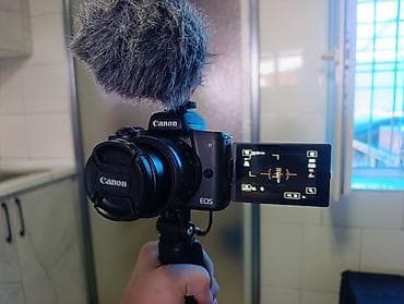 aiphone 15 pro max: Беззеркальный комплект для фото и влогинга Canon EOS M50 - Камера — 2