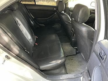 Toyota Avensis: 2005 г., 1.8 л, Автомат, Бензин, Хэтчбэк — 9