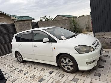 Toyota Ipsum: 2002 г., 2.4 л, Автомат, Бензин, Минивэн