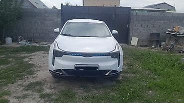 BYD E2: 2023 г., 0.1 л, Вариатор, Электромобиль, Кроссовер