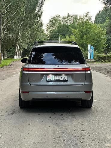 audi 2 3: Lixiang L9: 2023 г., 1.5 л, Автомат, Электромобиль, Кроссовер — 4