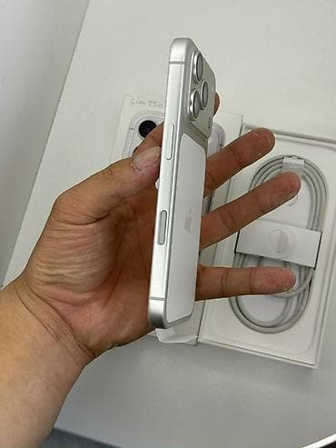 oneplus ace 5: IPhone 17 Pro, Б/у, 256 ГБ, Серебристый, Кабель, Коробка, 100 % — 6