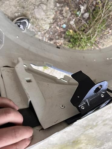 Транспорт: Канат Алдыңкы сол Ford — 9