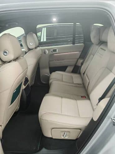 Lixiang: Lixiang : 2025 г., 1.5 л, Вариатор, Электромобиль, Кроссовер — 7